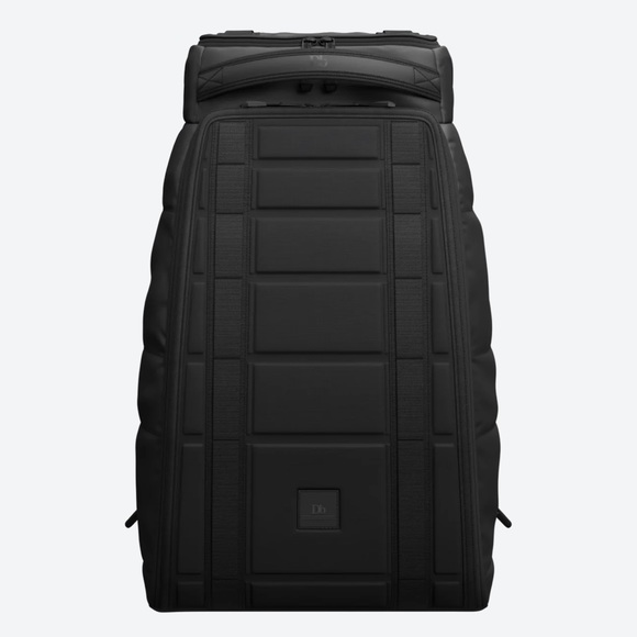 Db Hugger Backpack 30L Capacity - Picture 2 of 6